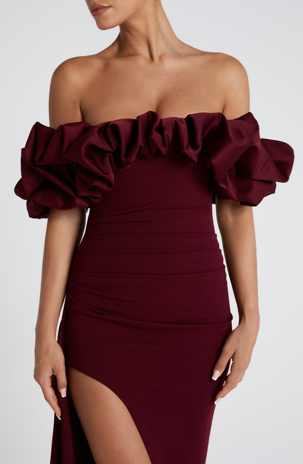 فستان ماكسي إيلسي - لاك الكرز